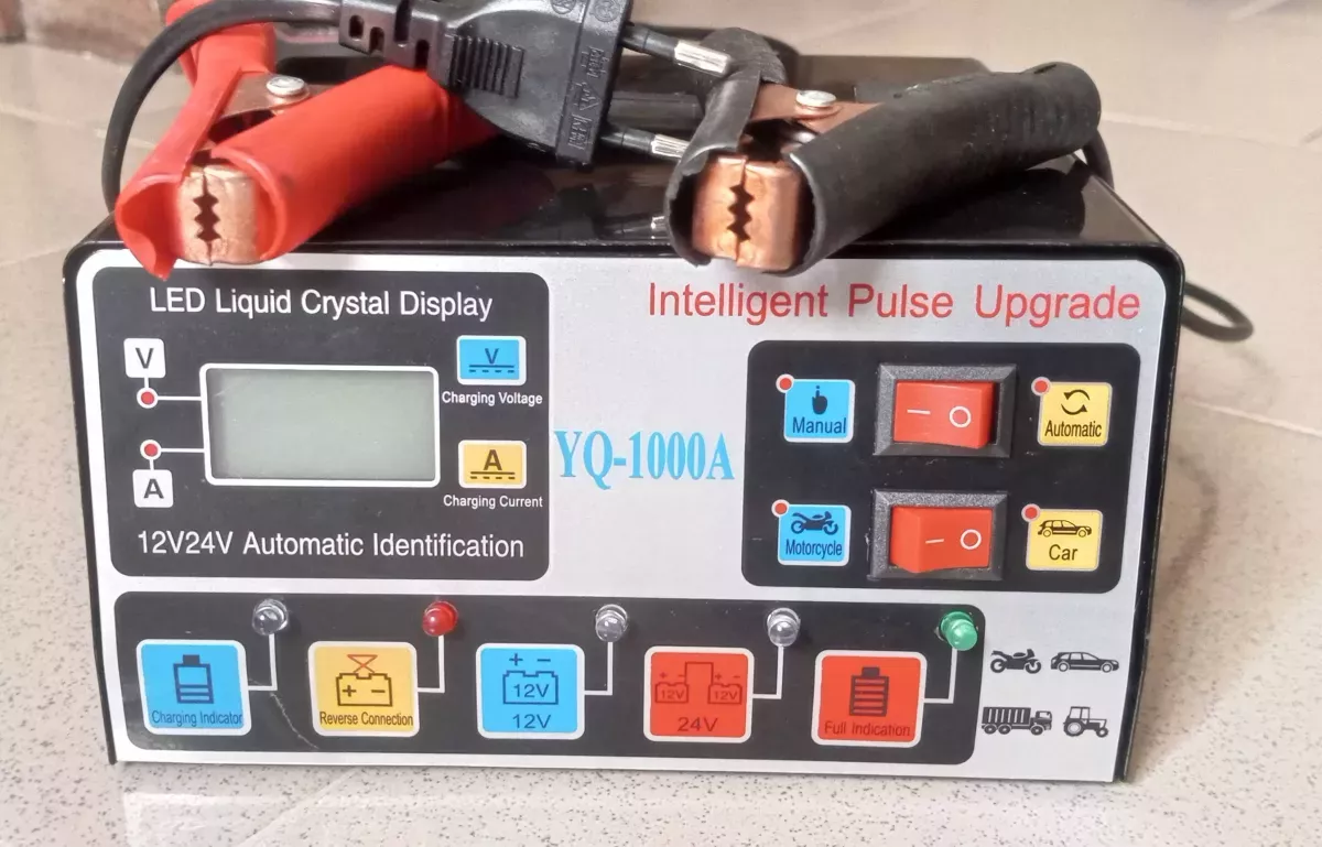 Chargeur de Batterie Intelligent 1000A 12V 24V à Haute Puissance