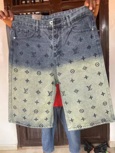 Pantalon,  mini pantalon 