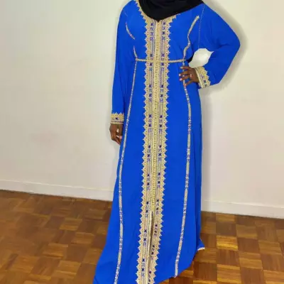 Robe marocaines et sacs en perle 