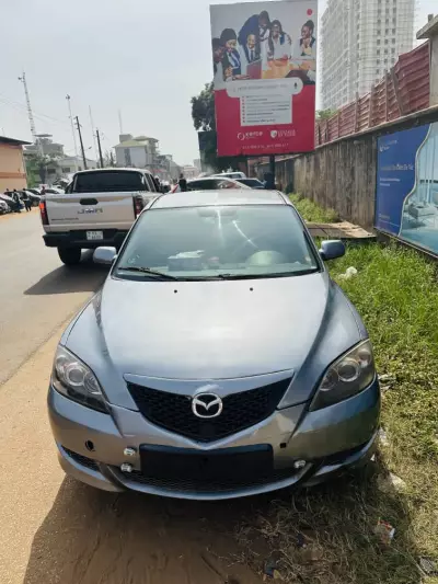 Mazda 3 climatisé à vendre