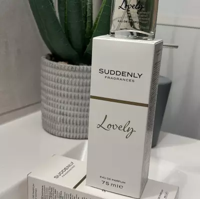 Produit cosmétique,parfum et bain de bouches