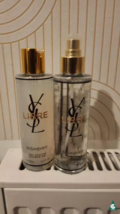 Brume parfumée et gel douche 