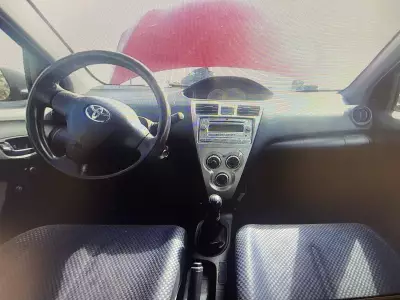 Toyota Yaris 2008 manuel 