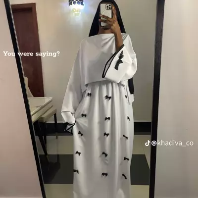 Ensemble jupe longue disponible sur place 